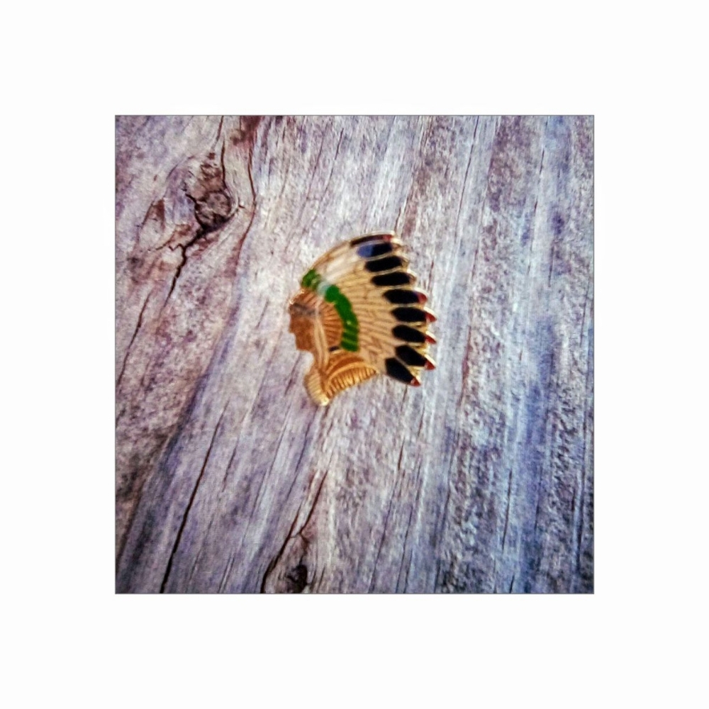 Vintage Enamel Chief Head Pin Brass Tone 60s 80s Americana Accent - Picture 5 of 5